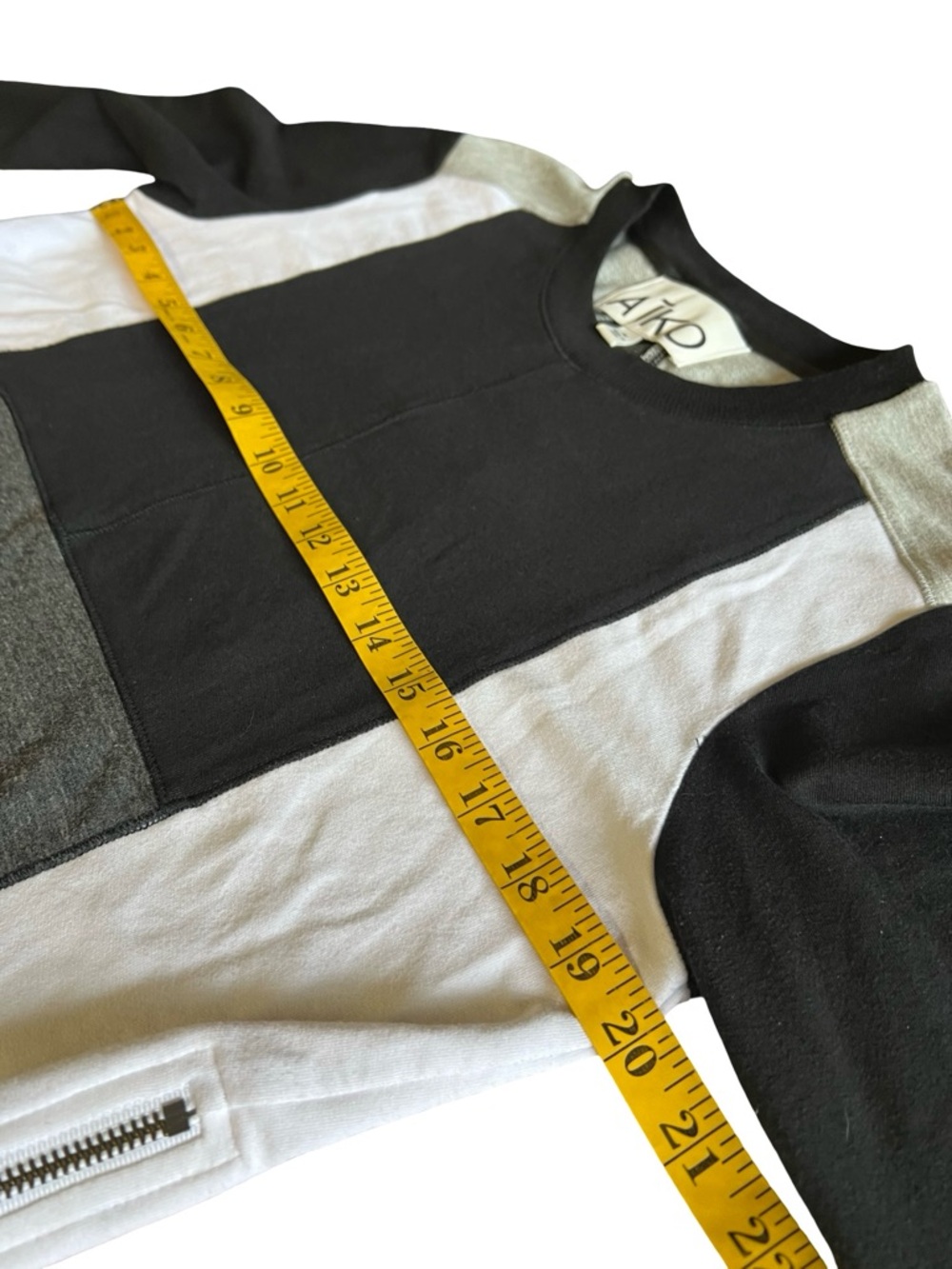 AIKO‎ Geometric Color-block Sz M Sweatshirt Black Gray White Zippers Made in USA - Picture 5 of 8